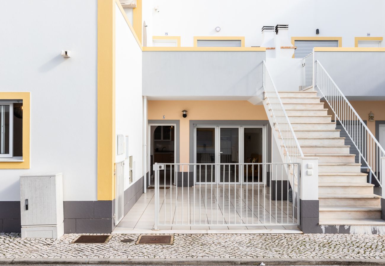 Apartamento em Manta Rota - Apartamento em condominio com piscina a 50m da praia by AlgarveManta (9T2)