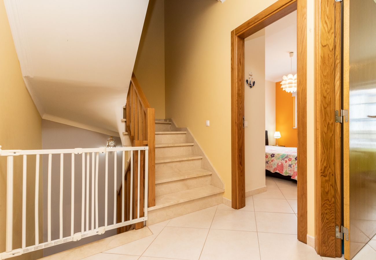 Villa em Manta Rota - Moradia V3 com piscina privada e Wi-Fi by AlgarveManta (13V3)