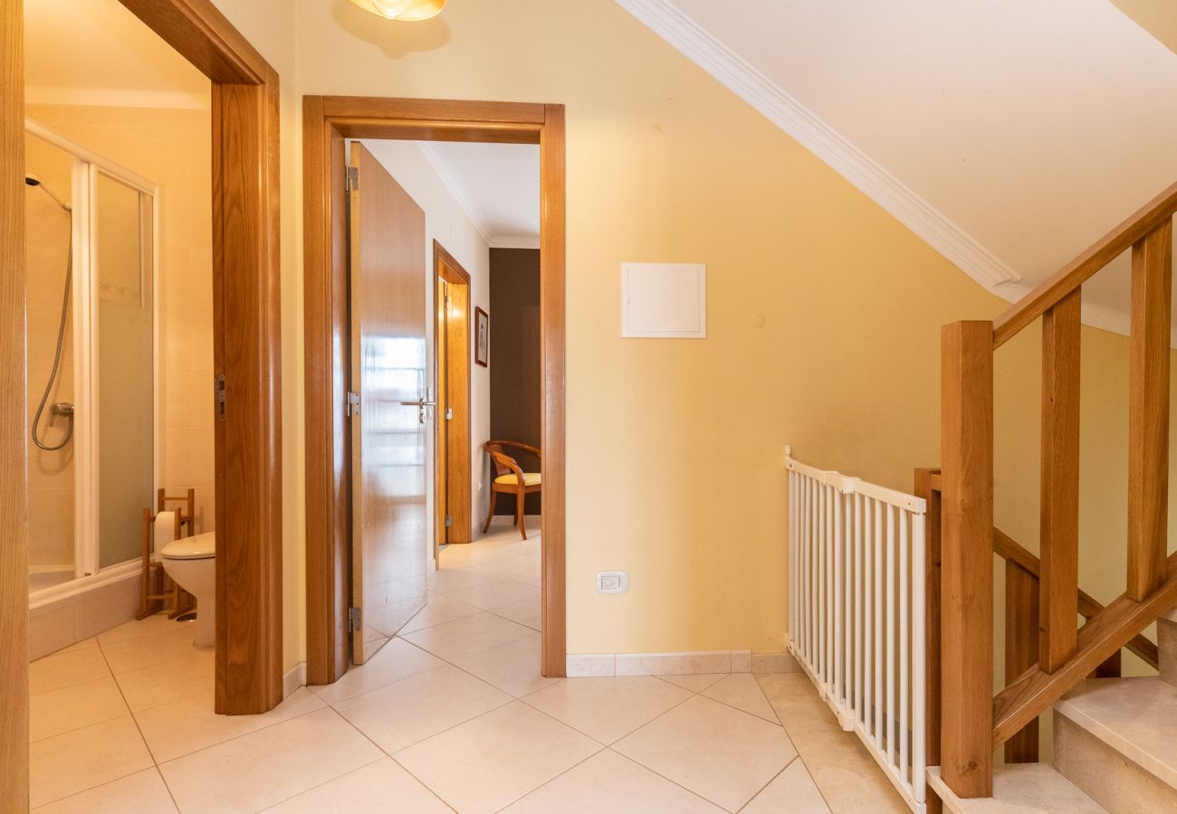 Villa em Manta Rota - Moradia V3 com piscina privada e Wi-Fi by AlgarveManta (13V3)