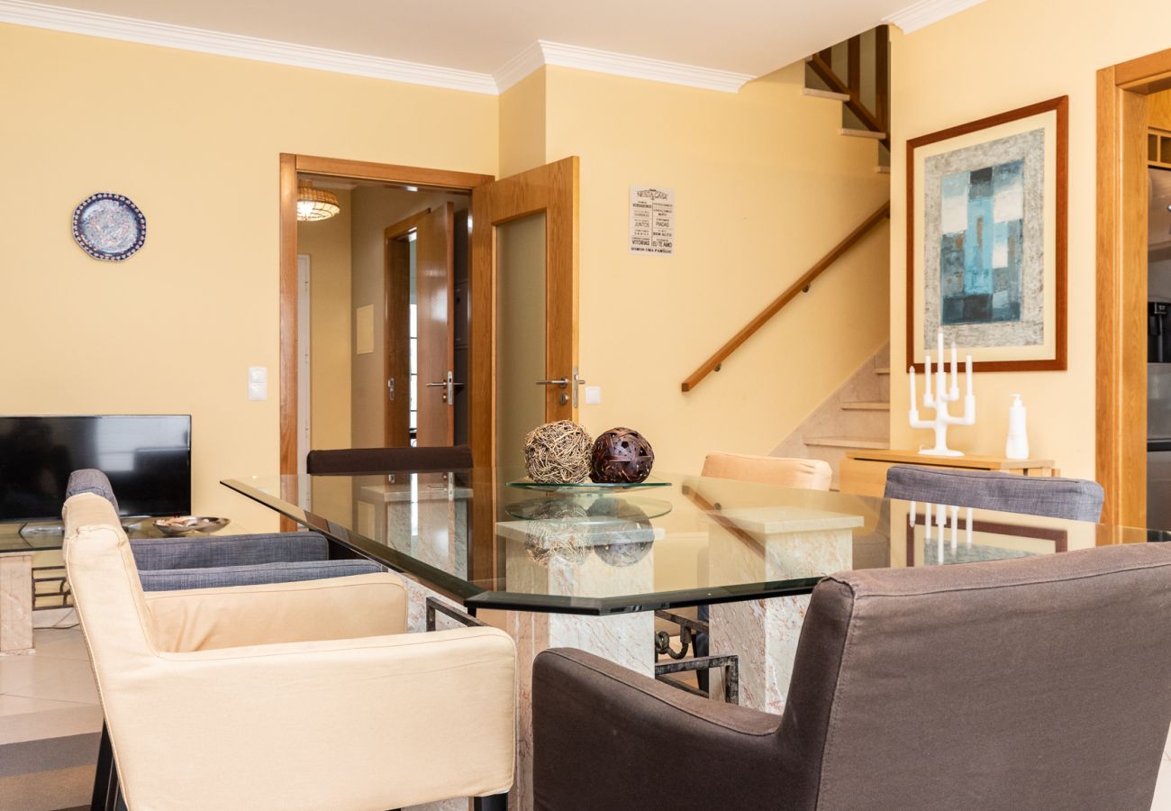 Villa em Manta Rota - Moradia V3 com piscina privada e Wi-Fi by AlgarveManta (13V3)