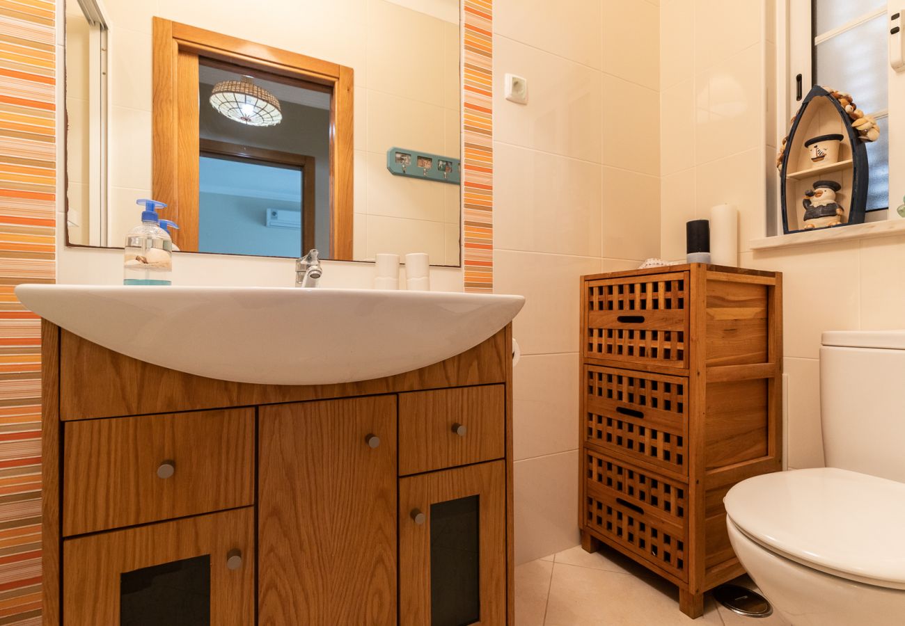 Villa em Manta Rota - Moradia V3 com piscina privada e Wi-Fi by AlgarveManta (13V3)