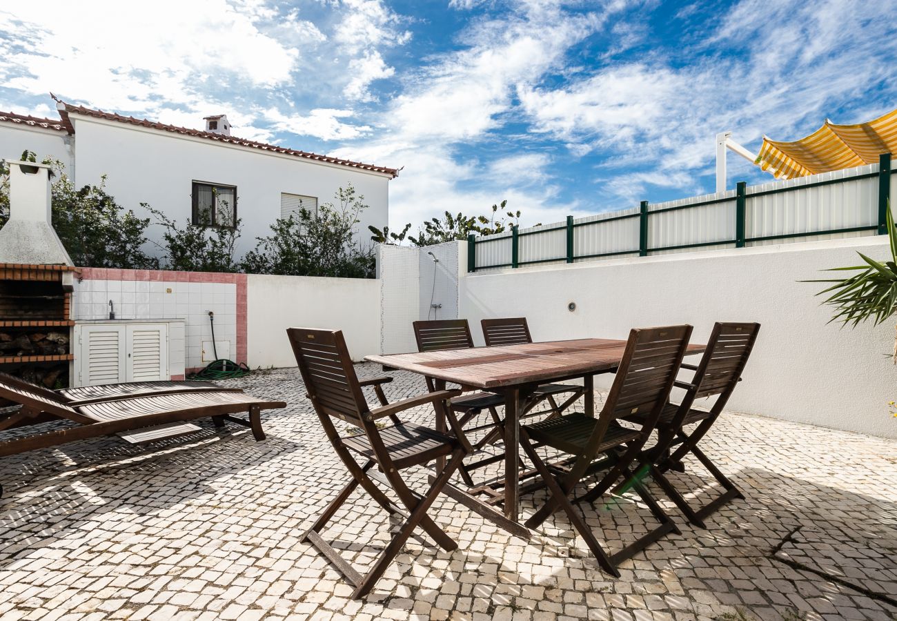 Casa geminada em Manta Rota - Moradia com 3 quartos a 50m da praia com Pátio by AlgarveManta (15V3)