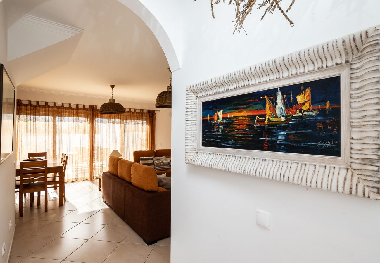 Casa geminada em Manta Rota - Moradia com 3 quartos a 50m da praia com Pátio by AlgarveManta (15V3)