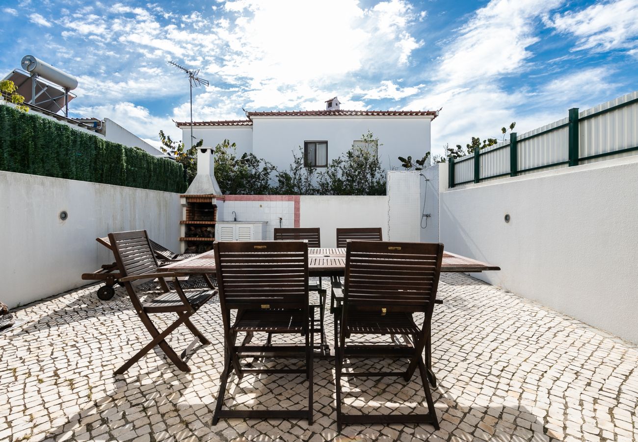 Casa geminada em Manta Rota - Moradia com 3 quartos a 50m da praia com Pátio by AlgarveManta (15V3)