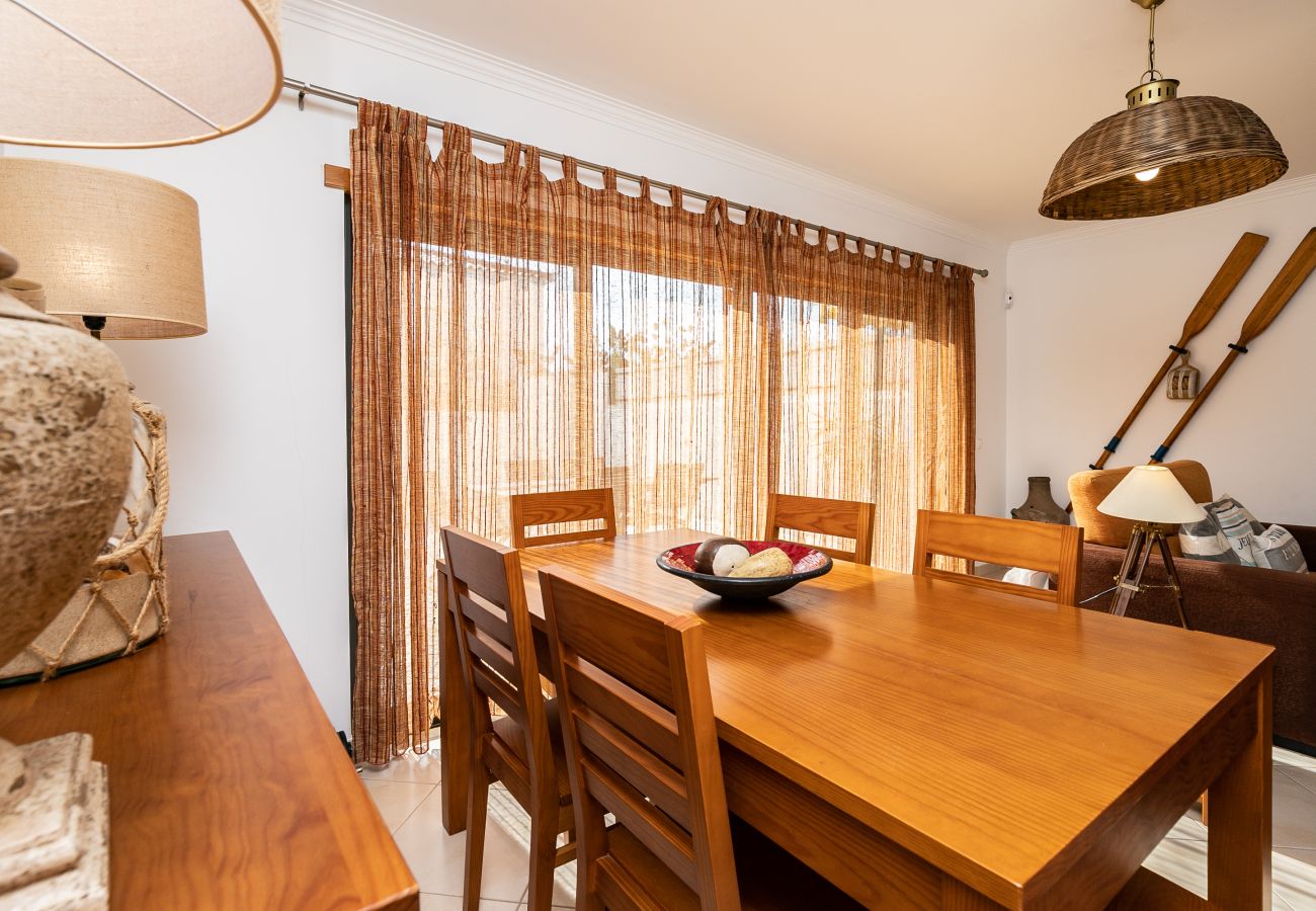 Casa geminada em Manta Rota - Moradia com 3 quartos a 50m da praia com Pátio by AlgarveManta (15V3)
