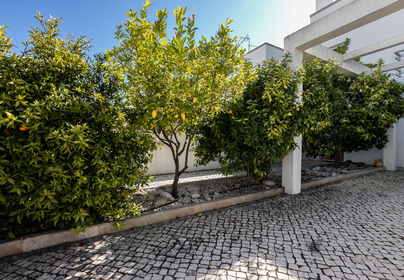 Casa geminada em Manta Rota - Moradia com 3 quartos a 50m da praia com Pátio by AlgarveManta (15V3)