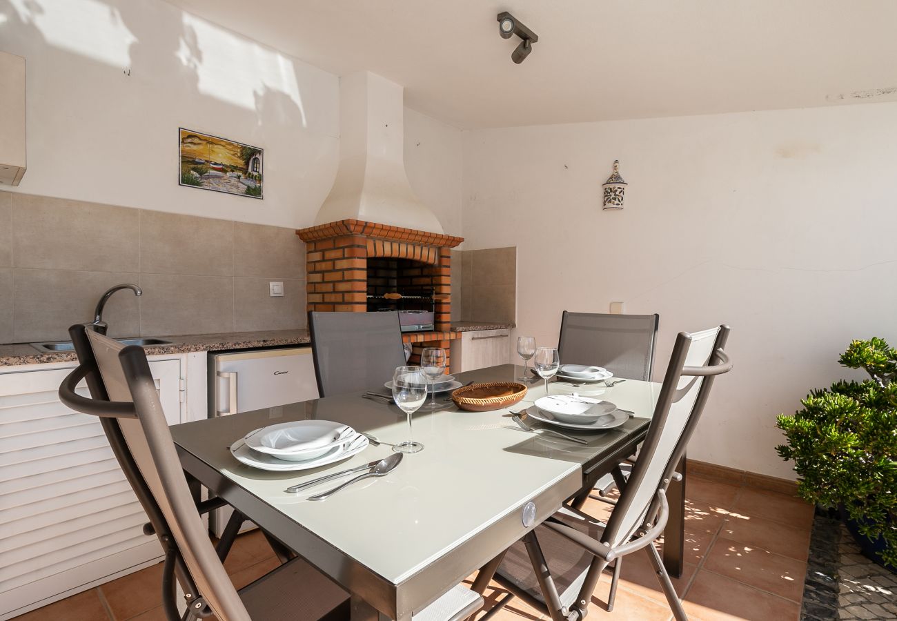 Villa em Manta Rota - Moradia V3 com Piscina Privada em Vila Nova de Cacela by AlgarveManta (18V3)