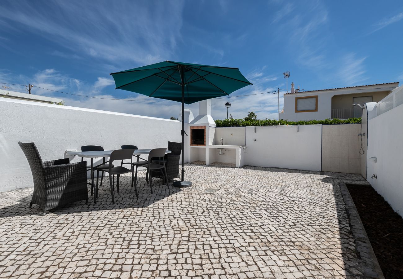 Casa geminada em Vila Nova de Cacela - Moradia V3 a 100m da praia by ALGARVEMANTA (24V3)