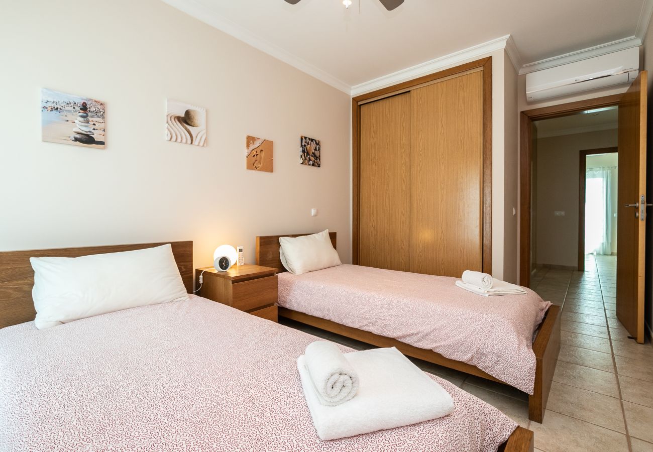 Casa geminada em Vila Nova de Cacela - Moradia V3 a 100m da praia by ALGARVEMANTA (24V3)