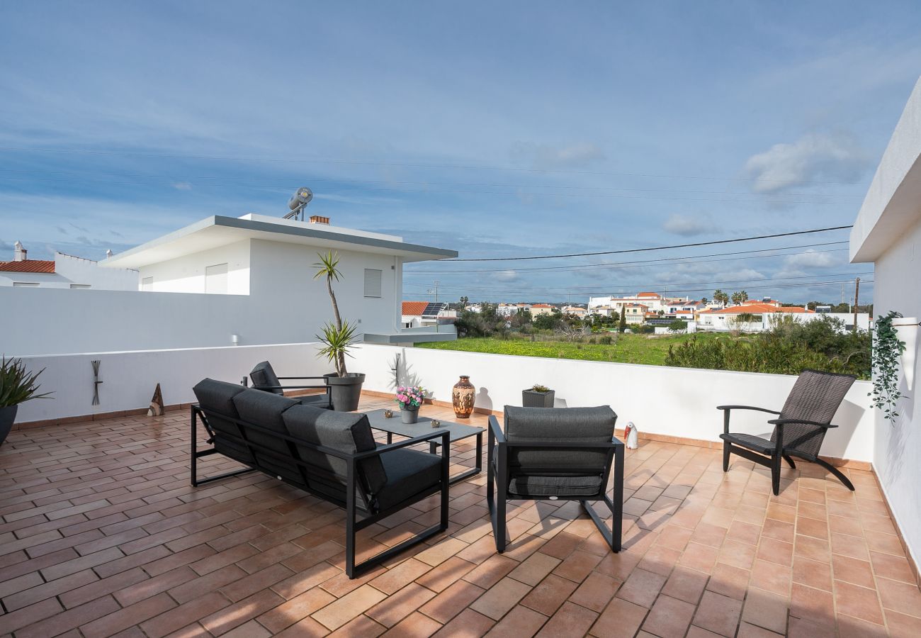 Villa em Altura - Refúgio Algarvio: Villa de Charme com Piscina Privada (4V4)