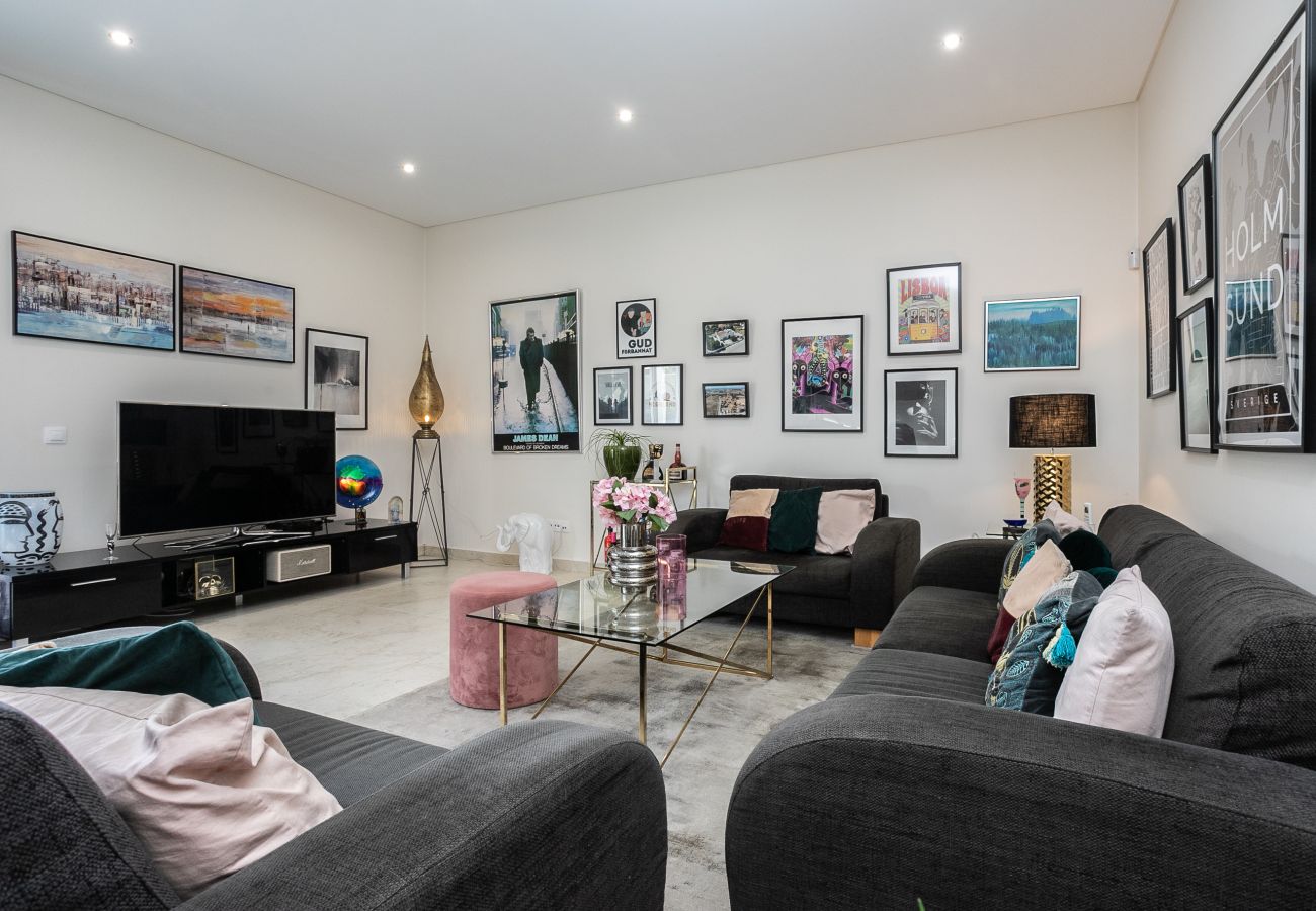 Villa em Altura - Refúgio Algarvio: Villa de Charme com Piscina Privada (4V4)