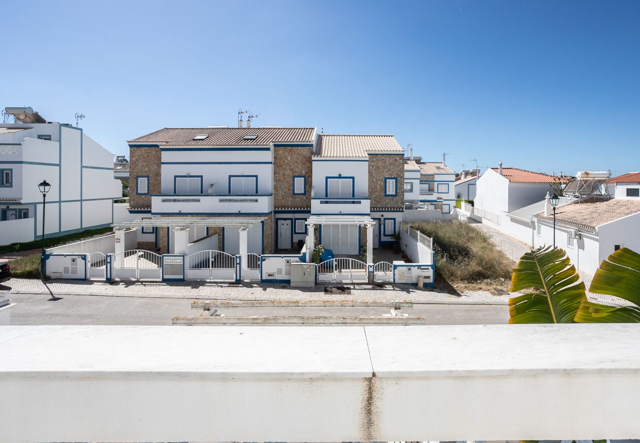 Villa em Manta Rota - Moradia 4 quartos com Pátio, Churrasqueira e Ar Condicionado by AlgarveManta (11V4)