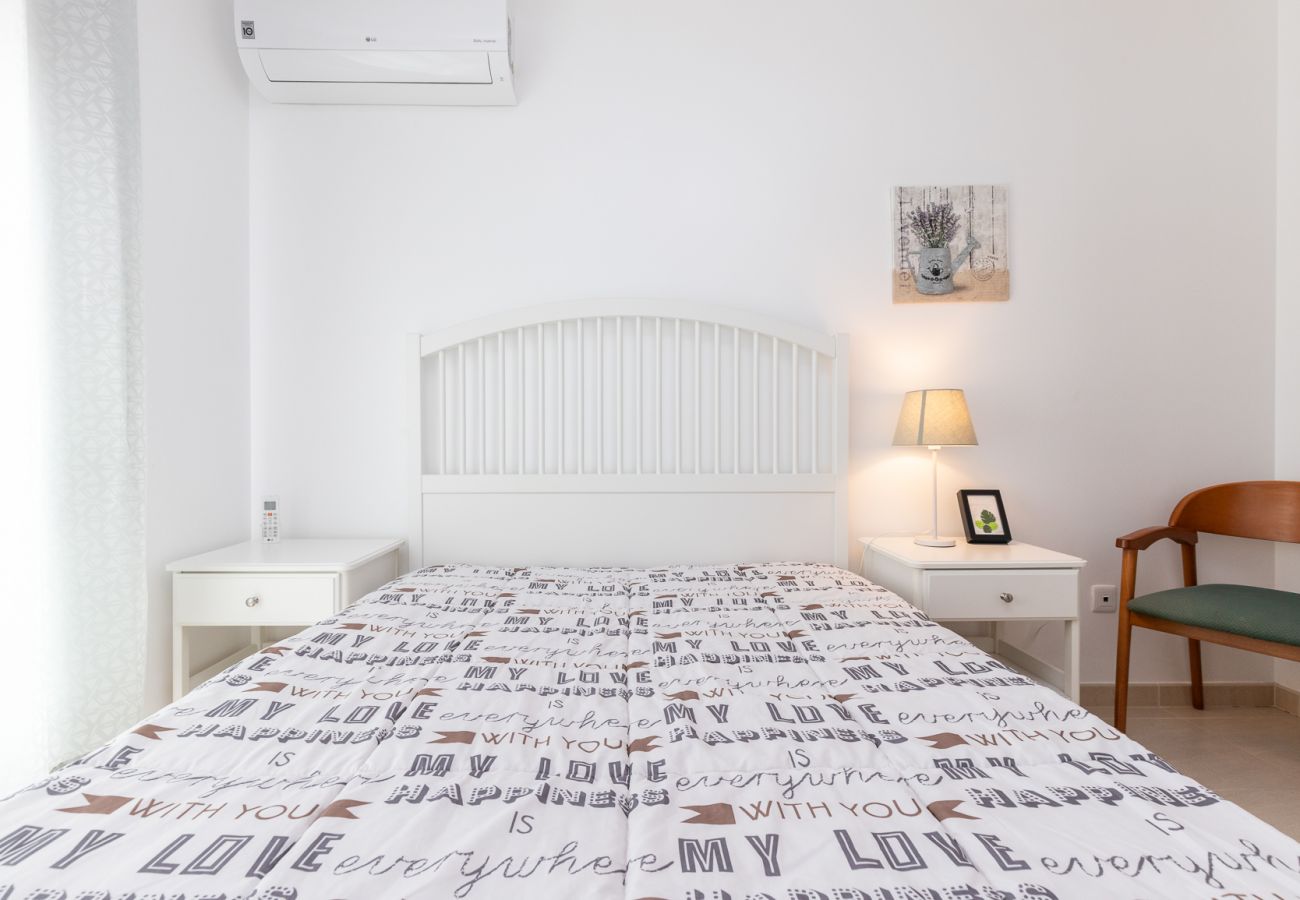 Townhouse in Manta Rota - House with 2 bedrooms only 200 meters from the beach by AlgarveManta (1V2)