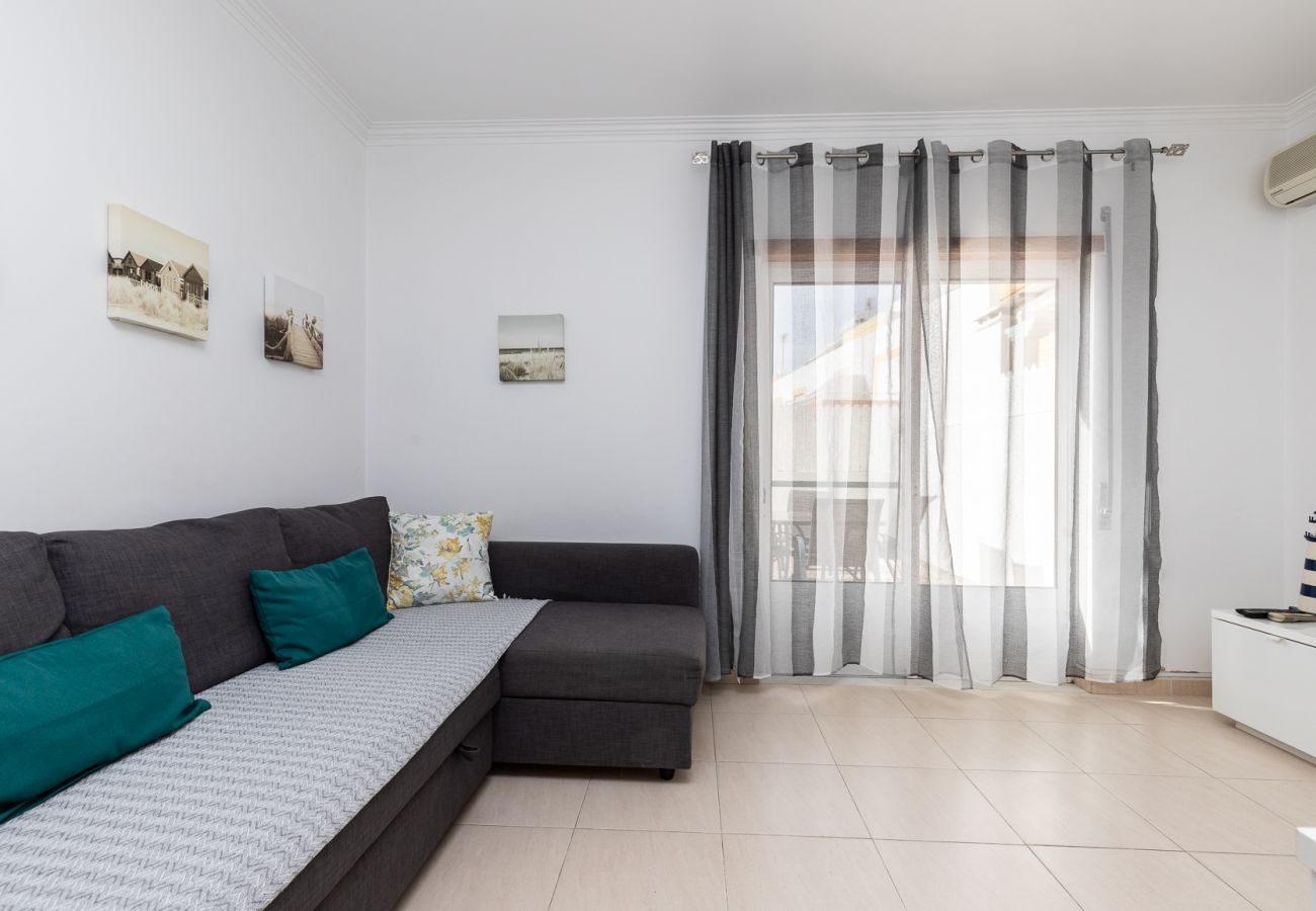 Townhouse in Manta Rota - House with 2 bedrooms only 200 meters from the beach by AlgarveManta (1V2)