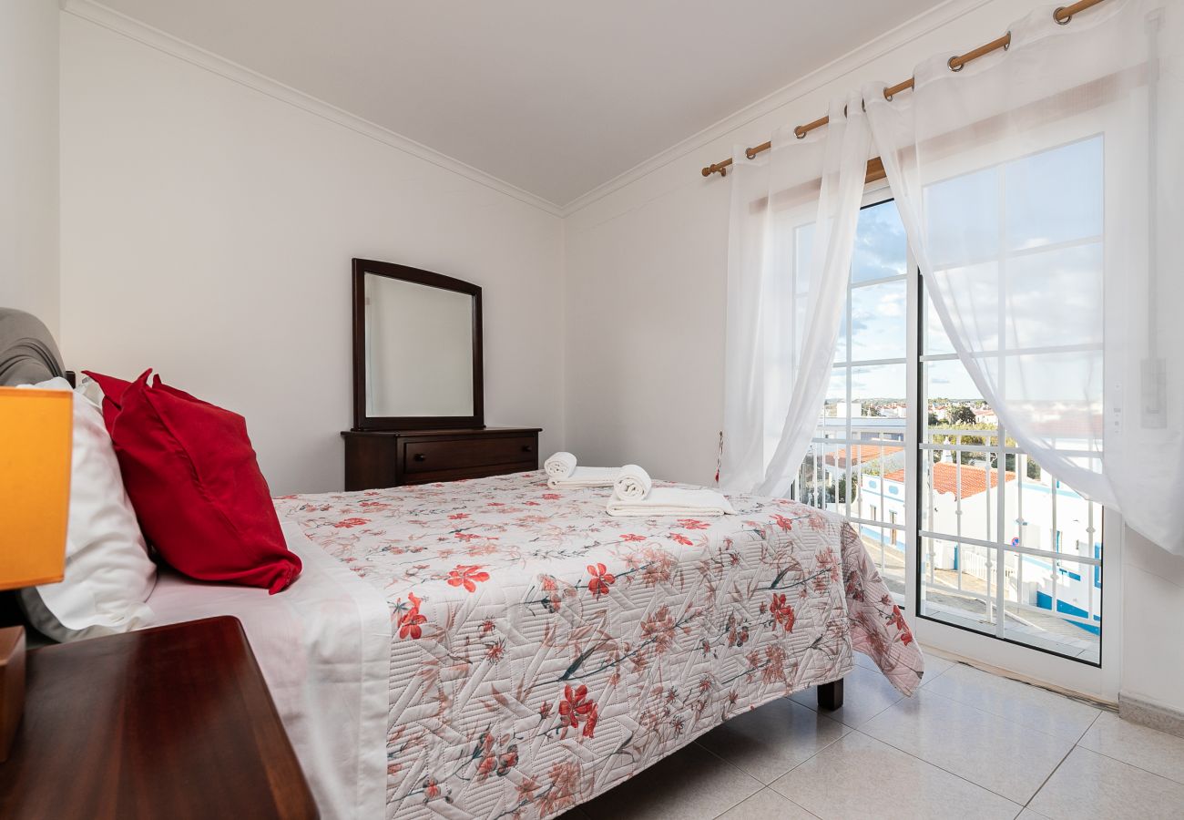 Apartment in Manta Rota - 2 bedroom apartment in condominium with swimming pool  by AlgarveManta (18T2)