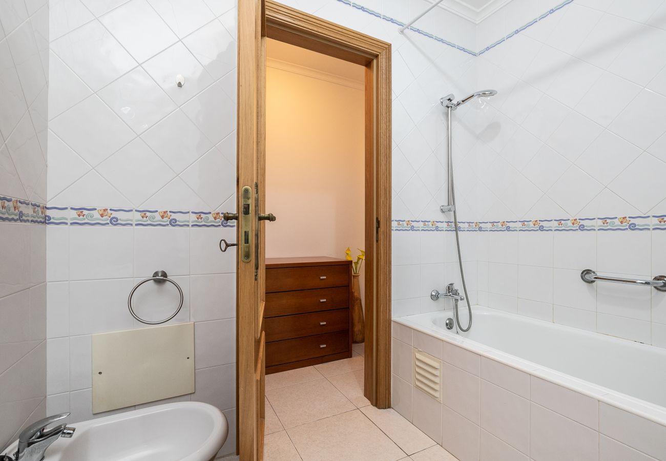 Apartment in Manta Rota - 2 bedroom apartment in condominium with swimming pool  by AlgarveManta (18T2)