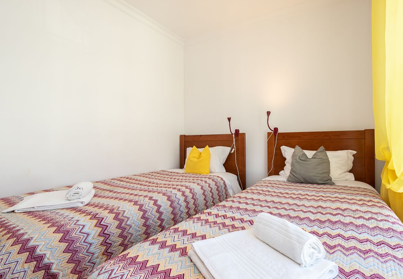 Apartment in Manta Rota - 2 bedroom apartment in condominium with swimming pool  by AlgarveManta (18T2)