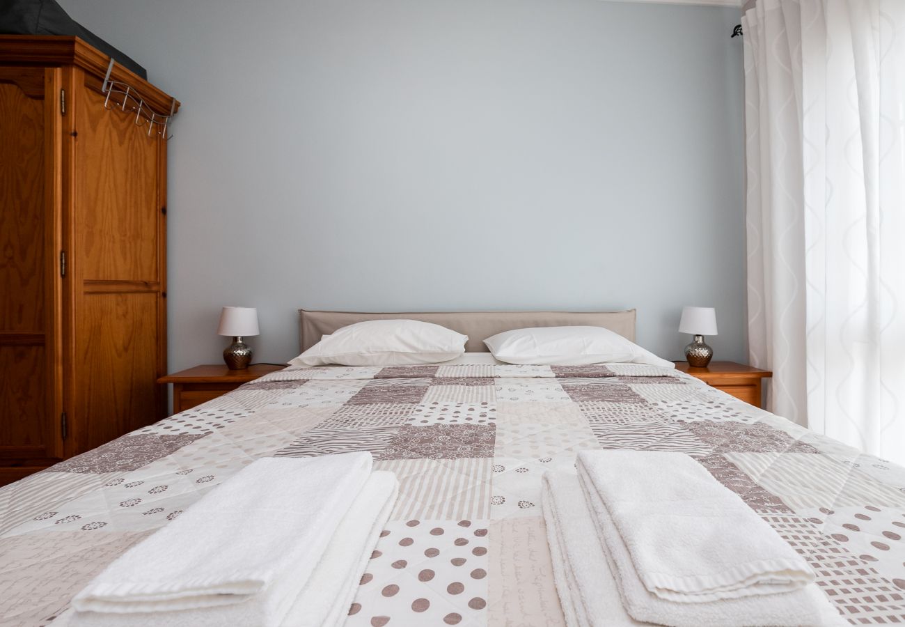 Residence in Manta Rota - 2 bedroom villa with parking and patio by AlgarveManta (4V2)