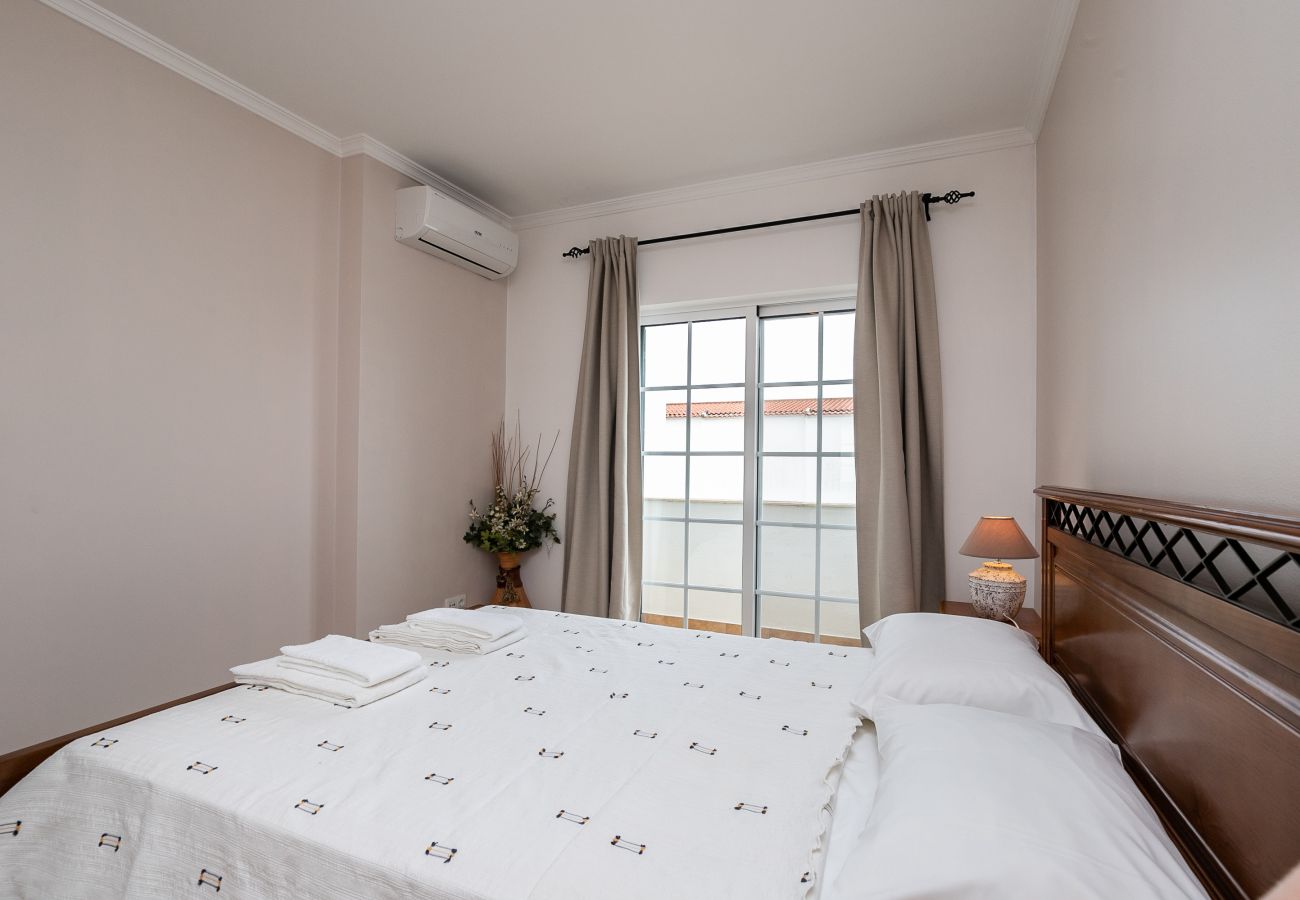 Residence in Manta Rota - 2 bedroom villa with parking and patio by AlgarveManta (4V2)