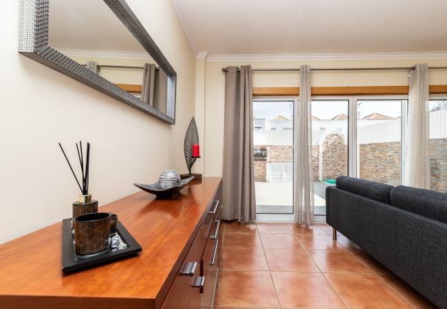 Terraced House in Manta Rota - 2 bedroom villa with patio and parking by AlgarveManta (2V2) Terraced House in Manta Rota - 2 bedroom villa with patio and parking by AlgarveManta (2V2)