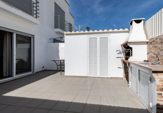 Terraced House in Manta Rota - 2 bedroom villa with patio and parking by AlgarveManta (2V2) Terraced House in Manta Rota - 2 bedroom villa with patio and parking by AlgarveManta (2V2)
