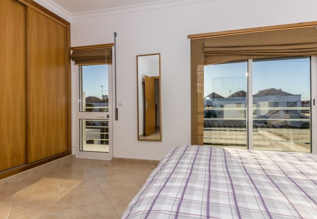 Terraced House in Manta Rota - Villa with 2 bedrooms and patio by AlgarveManta (6V2) Terraced House in Manta Rota - Villa with 2 bedrooms and patio by AlgarveManta (6V2)