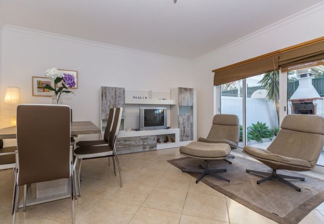 Terraced House in Manta Rota - Villa with 2 bedrooms and patio by AlgarveManta (6V2) Terraced House in Manta Rota - Villa with 2 bedrooms and patio by AlgarveManta (6V2)