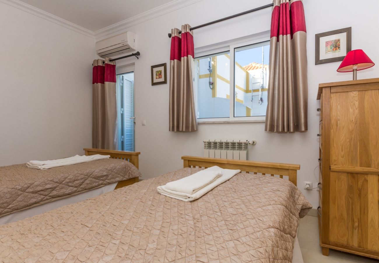 House in Manta Rota - 3 Bedroom Villa with private pool by AlgarveManta (39V3)