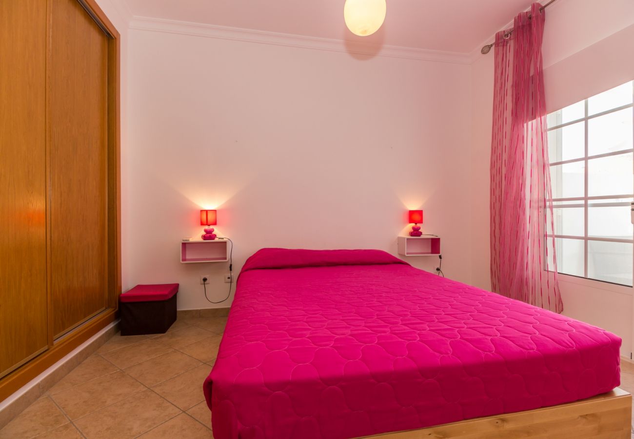 Residence in Manta Rota - 3 bedroom villa in condominium with swimming pool by AlgarveManta (12V3)