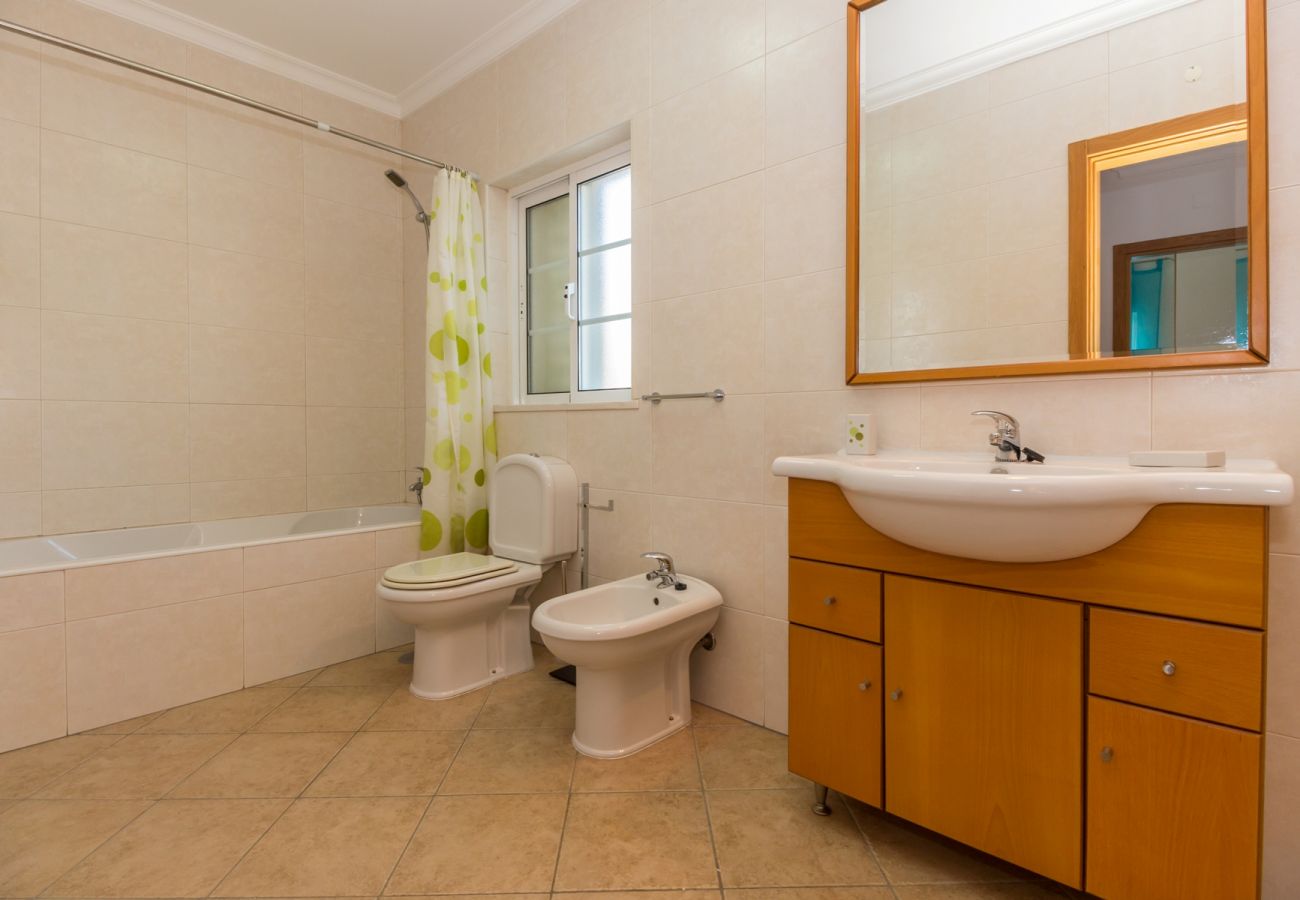 Residence in Manta Rota - 3 bedroom villa in condominium with swimming pool by AlgarveManta (12V3)
