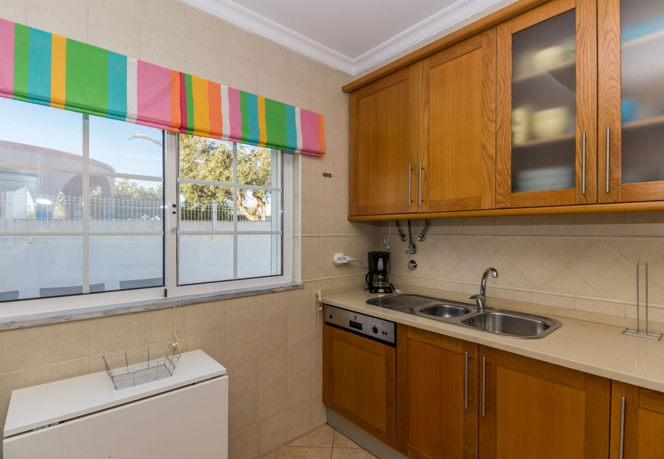 Residence in Manta Rota - 3 bedroom villa in condominium with swimming pool by AlgarveManta (12V3)