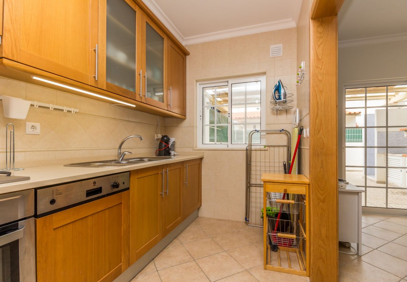 Townhouse in Manta Rota - Villa with WIFI, shared pool 200m from the beach by AlgarveManta (1V4)