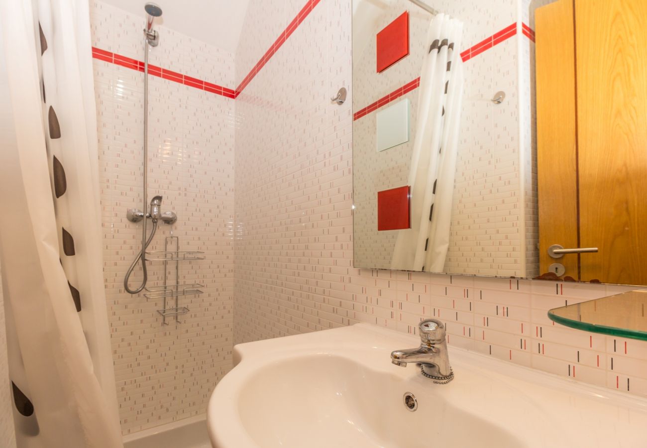 Townhouse in Manta Rota - Villa with WIFI, shared pool 200m from the beach by AlgarveManta (1V4)