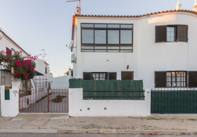 Apartment in Manta Rota - 19T2