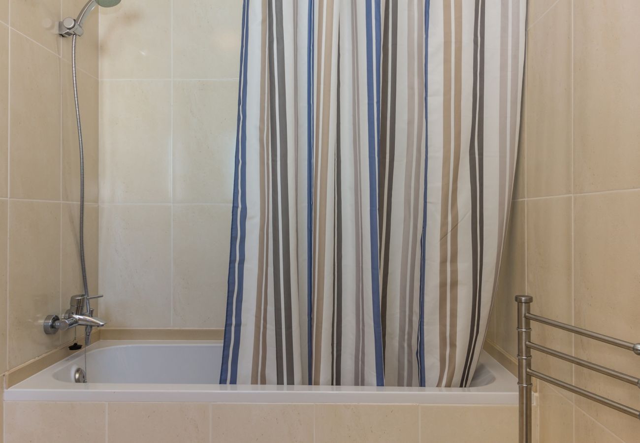 Townhouse in Manta Rota - 3 bedroom villa on the 1st line of beach and Wi-Fi by AlgarveManta (8V3)