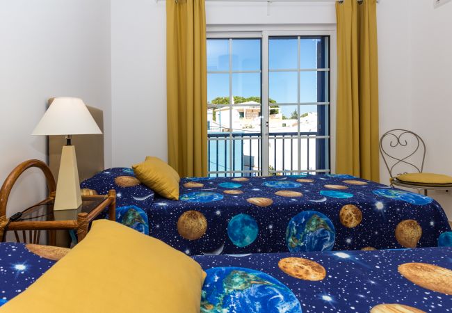 Terraced House in Manta Rota - 3 bedroom villa on the 1st line of beach and Wi-Fi by AlgarveManta (21V3) Terraced House in Manta Rota - 3 bedroom villa on the 1st line of beach and Wi-Fi by AlgarveManta (21V3)