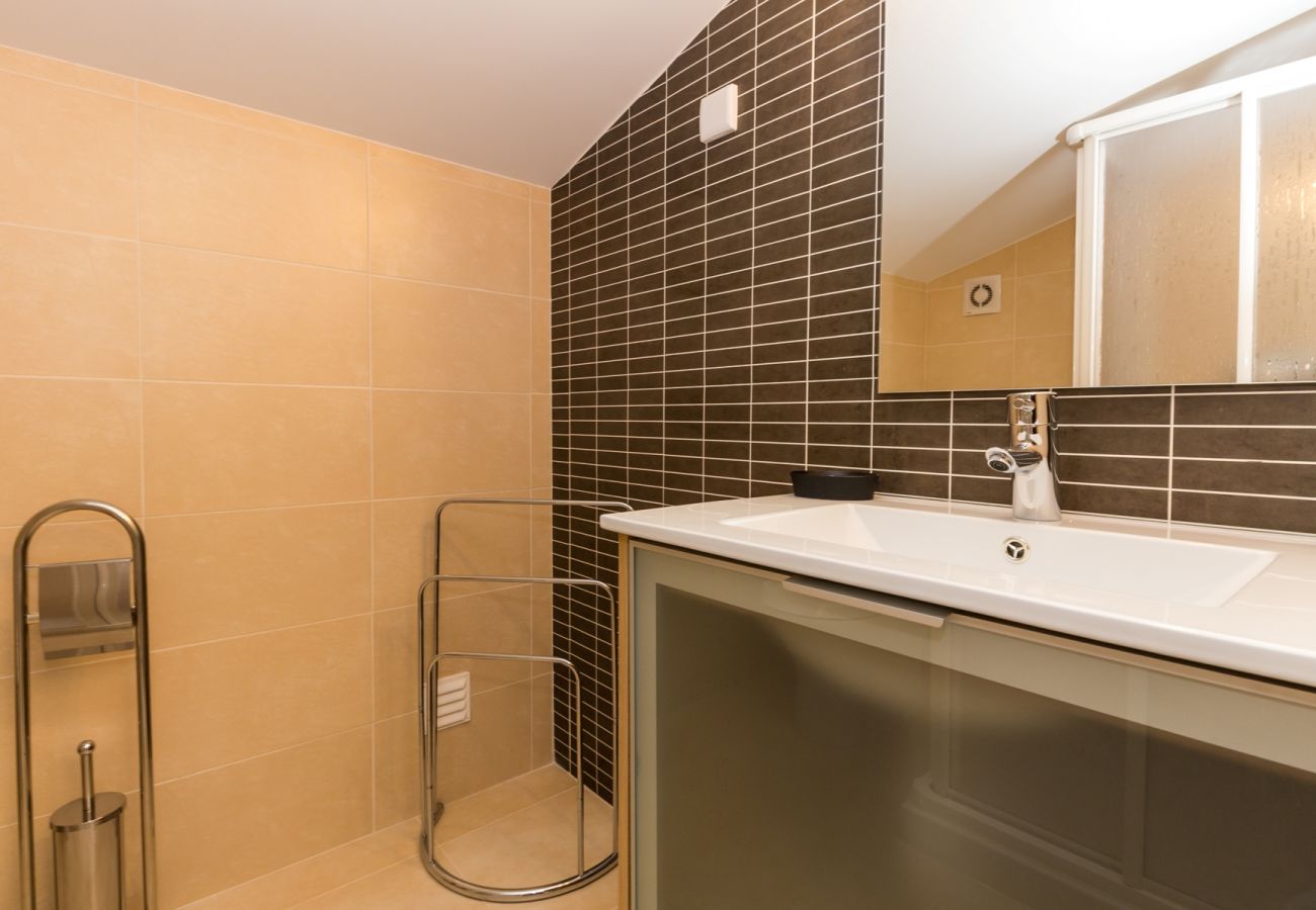 Townhouse in Manta Rota - 3 bedroom villa on the 1st line of beach and Wi-Fi by AlgarveManta (21V3)