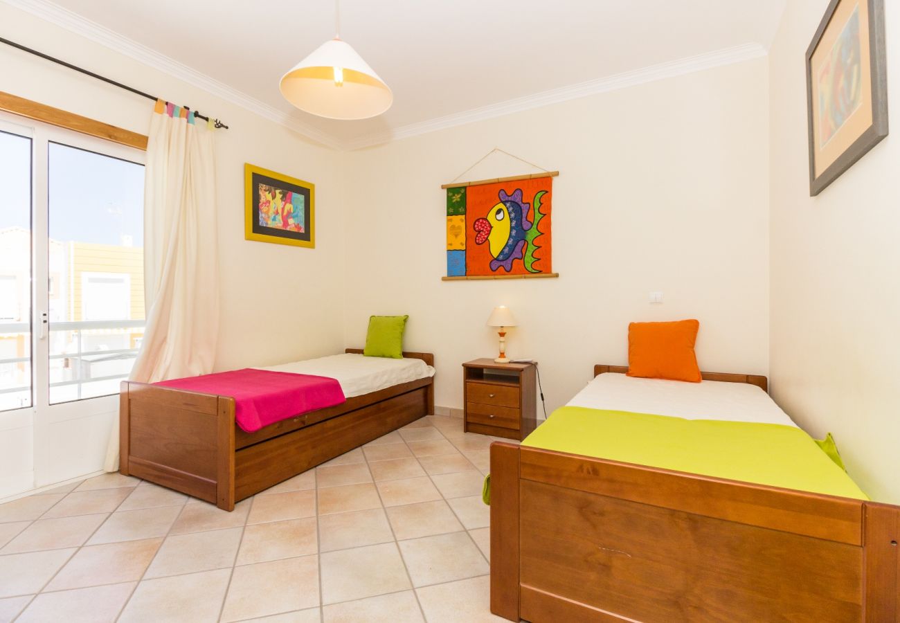 House in Manta Rota - 3 bedroom villa on the 1st line of beach and Wi-Fi by AlgarveManta (20V3)