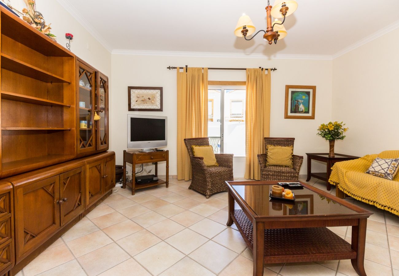 House in Manta Rota - 3 bedroom villa on the 1st line of beach and Wi-Fi by AlgarveManta (20V3)