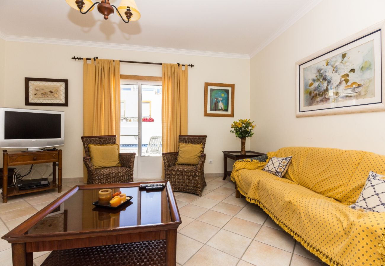 House in Manta Rota - 3 bedroom villa on the 1st line of beach and Wi-Fi by AlgarveManta (20V3)
