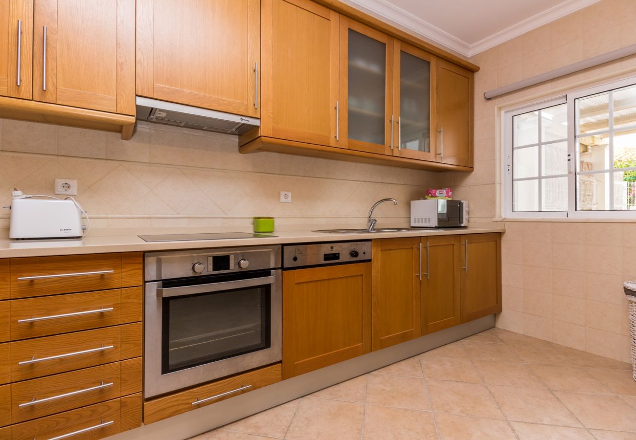 House in Manta Rota - 3 bedroom villa with communal pool and WIFI by AlgarveManta (22V3)