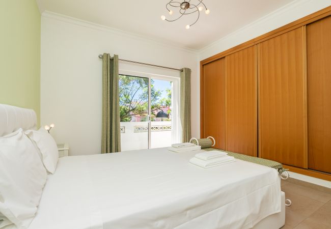 House in Manta Rota - 3 bedroom villa with private pool close to the beach by AlgarveManta (23V3) House in Manta Rota - 3 bedroom villa with private pool close to the beach by AlgarveManta (23V3)