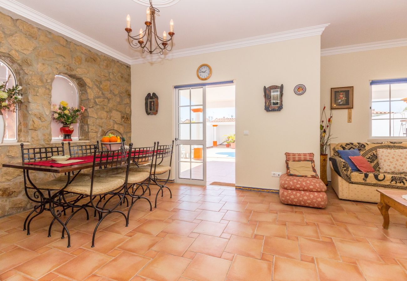 House in Manta Rota - Villa with private pool and patio 800m from the beach by AlgarveManta (9V3)