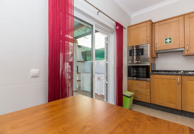 Terraced House in Manta Rota - 3 bedroom villa with private pool and Wi-Fi by AlgarveManta (25V3) Terraced House in Manta Rota - 3 bedroom villa with private pool and Wi-Fi by AlgarveManta (25V3)