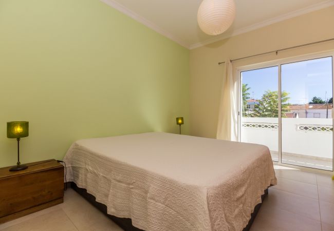 Terraced House in Manta Rota - 3 bedroom villa with private pool and Wi-Fi by AlgarveManta (25V3) Terraced House in Manta Rota - 3 bedroom villa with private pool and Wi-Fi by AlgarveManta (25V3)