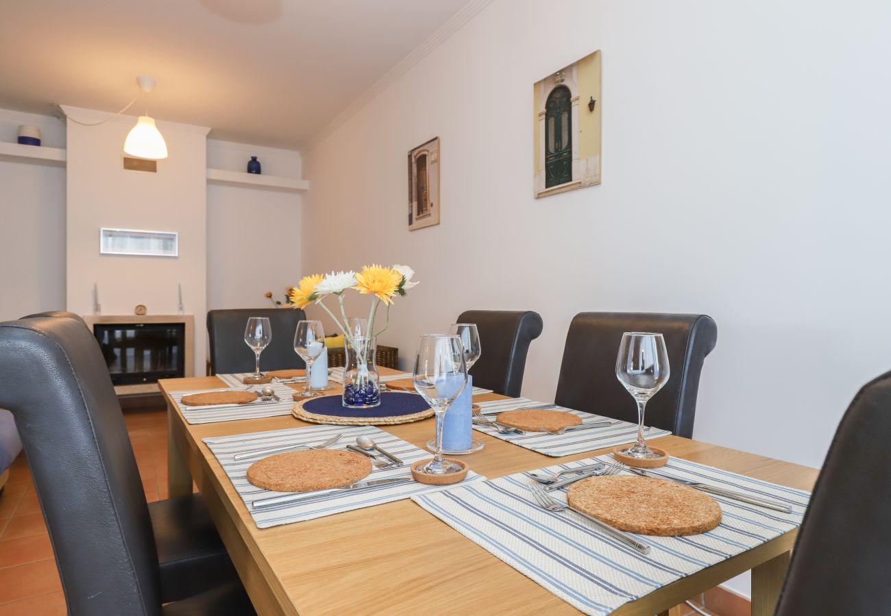 Residence in Manta Rota - House in condominium with swimming pool 650m from the beach by AlgarveManta (51V3)