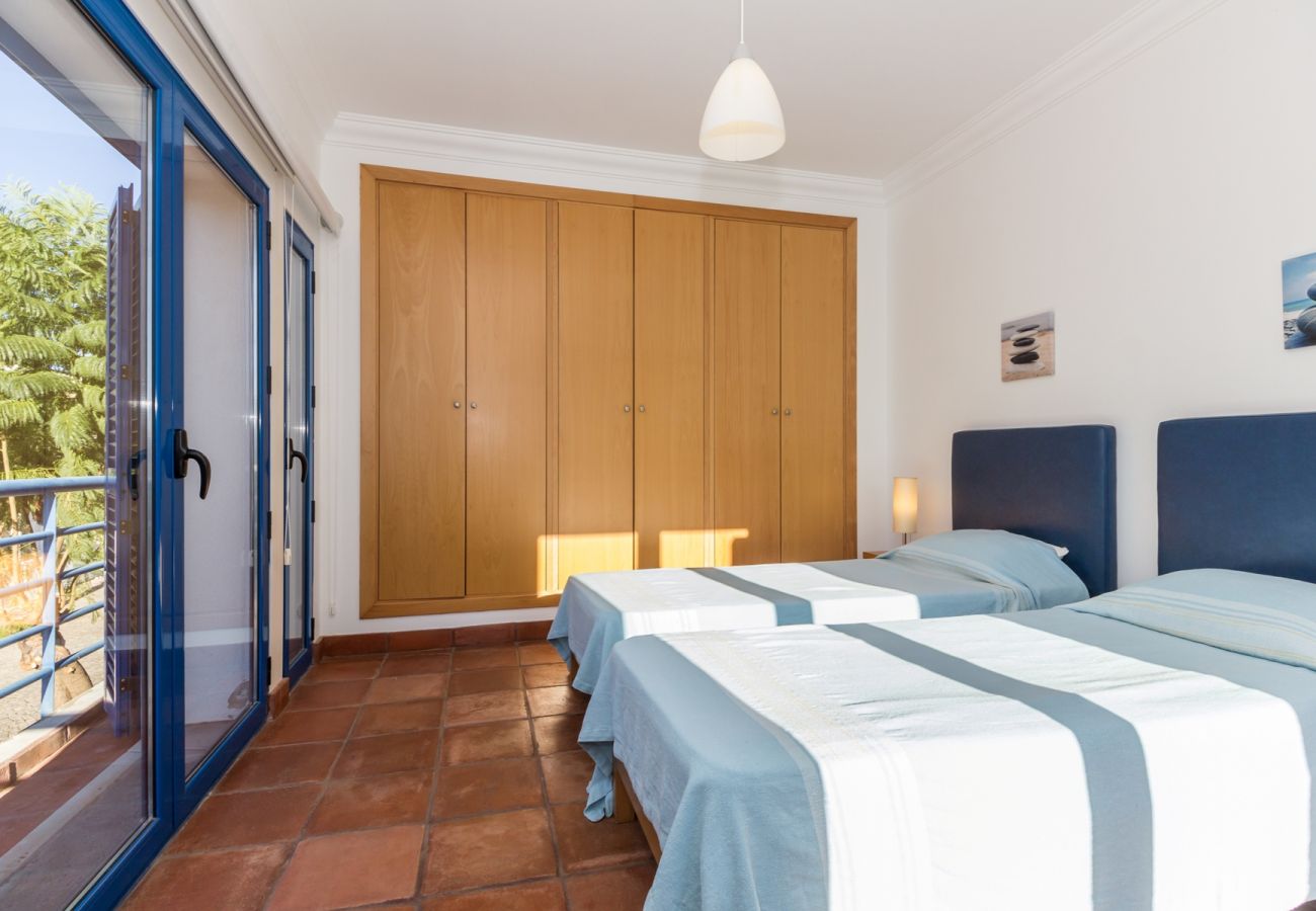 House in Manta Rota - 3 bedroom villa with garden and Wi-Fi by ALGARVEMANTA (56V3)