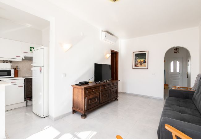 Apartment in Manta Rota - 1 bedroom apartment 50 m from the beach and Wi-Fi by AlgarveManta (5T1) Apartment in Manta Rota - 1 bedroom apartment 50 m from the beach and Wi-Fi by AlgarveManta (5T1)