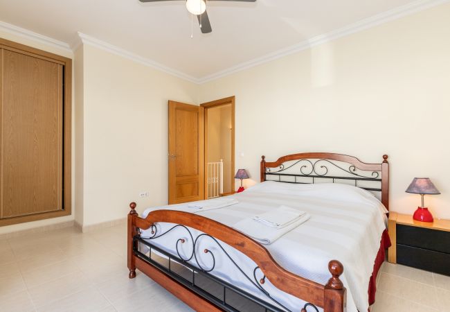 Townhouse in Manta Rota - 8V2