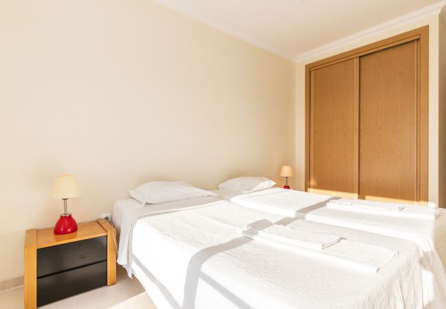 Townhouse in Manta Rota - 8V2